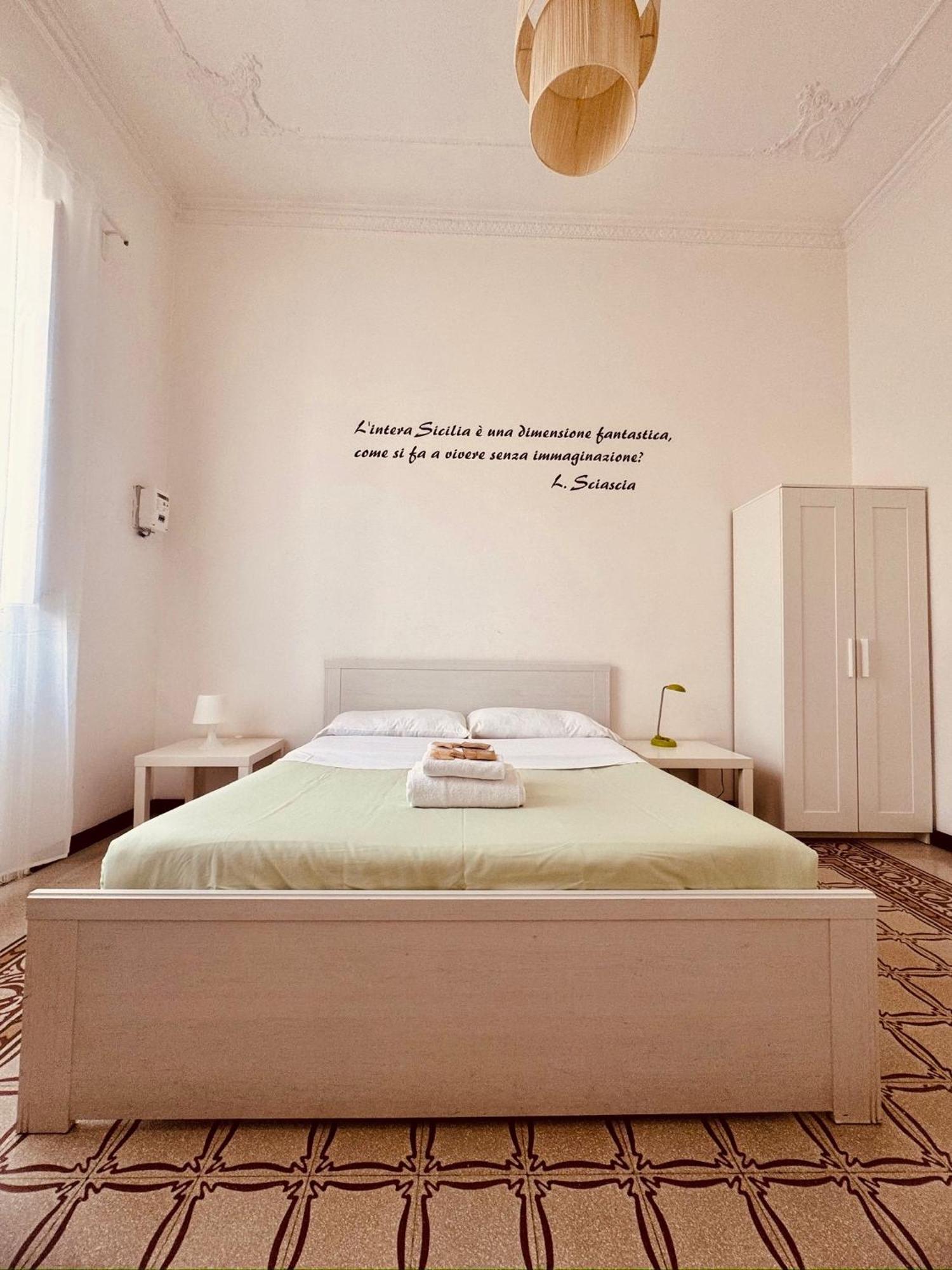 Liola #teatro Massimo Bed and breakfast Palermo